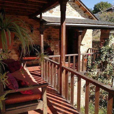 La Posada De Pedrazales Esterno foto