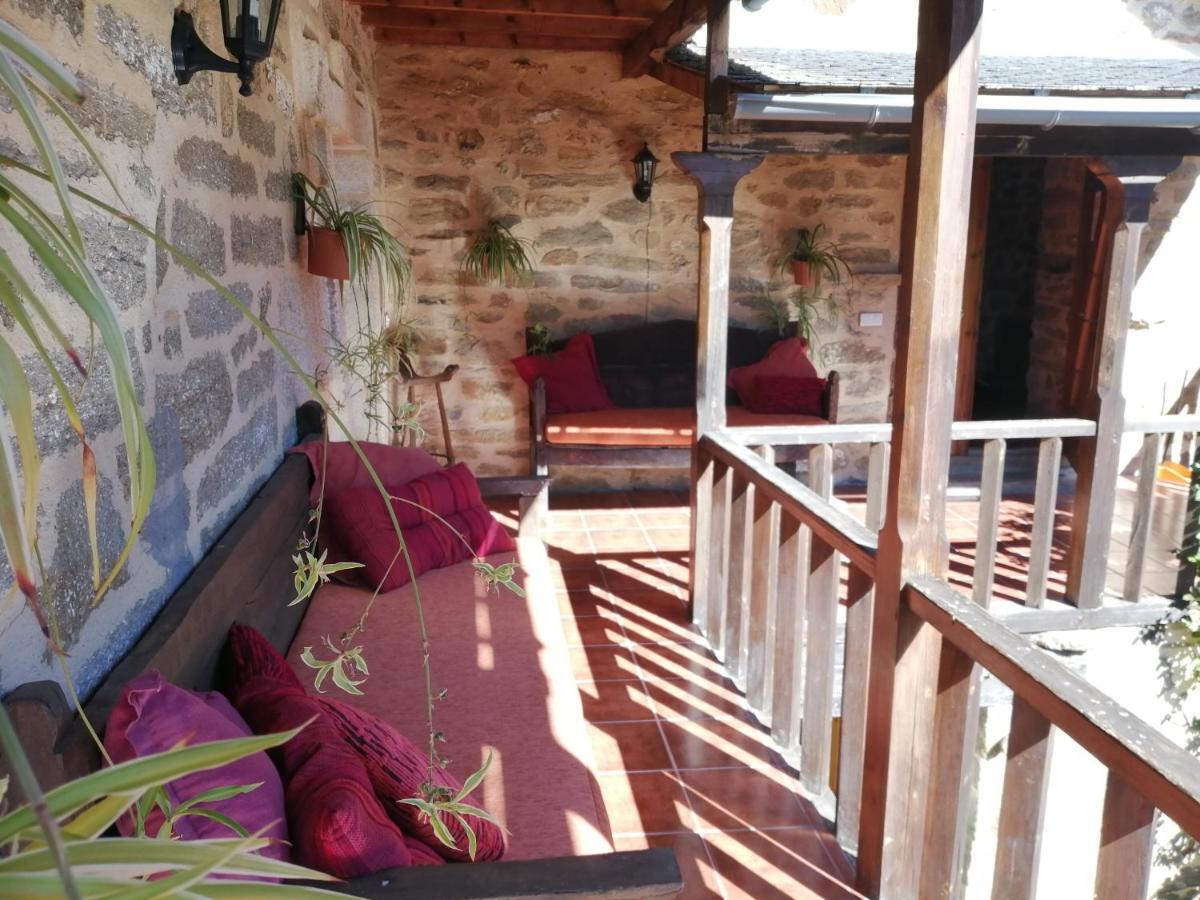La Posada De Pedrazales Esterno foto